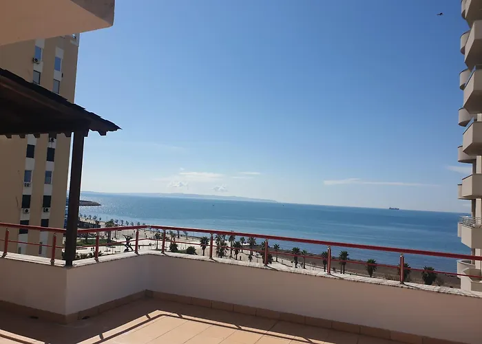 Vollga Promenade With Full Sea And Old Town View *