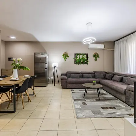 Apartment Vollga Promenade With Full Sea And Old Town View