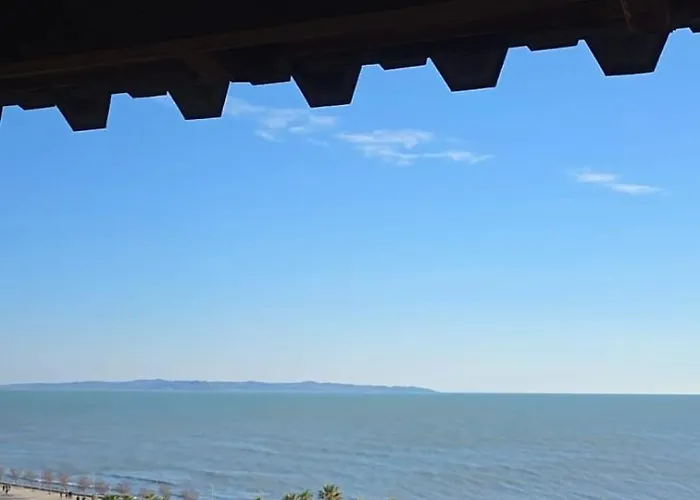Vollga Promenade With Full Sea And Old Town View Apartment *